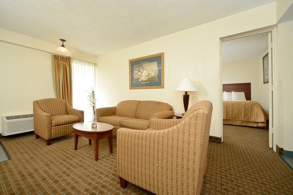 Budget - Sam Hotel San Antonio